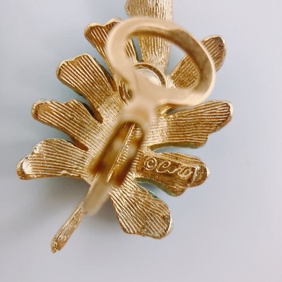 VTG Signed Coro Blue Enamel Gold Tone Leaf Clip-On Earrings 1950s 1960s Jewelry - Picture 7 of 8